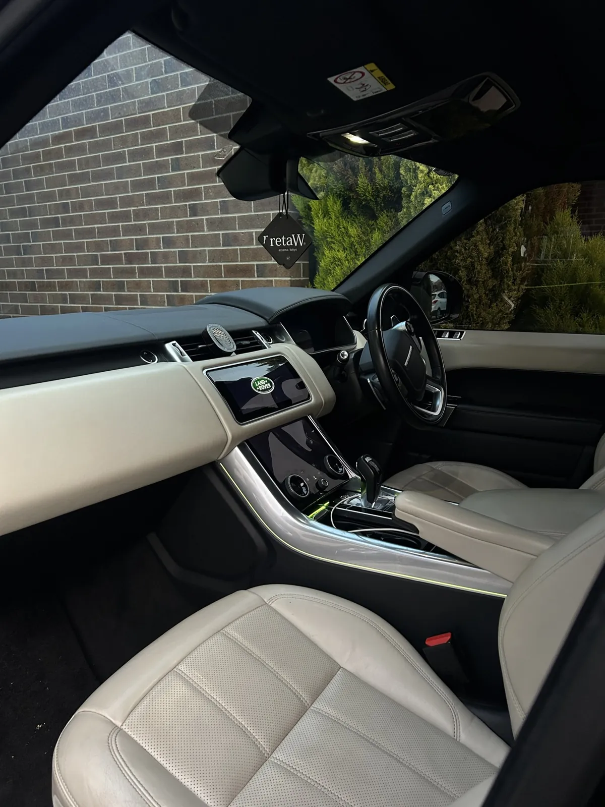 Cream leather Range Rover interior after a full interior detail